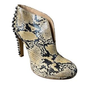 BCBGMAXAZRIA Booties Size 9 Daria Snakeskin Print Studded Heel Leather Womens